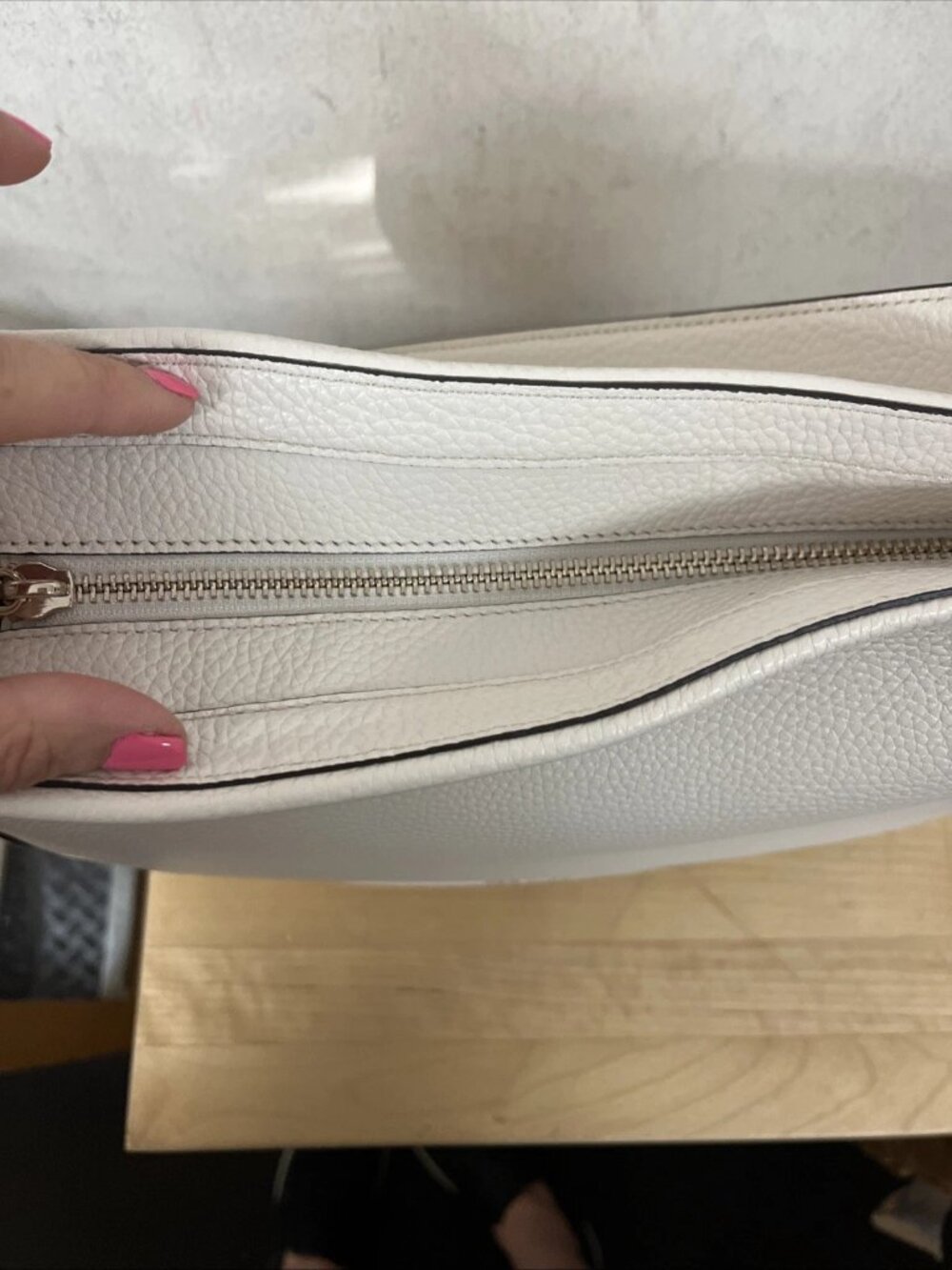 KATE SPADE NY Leather Shoulder Parchment (Off White)/Gold🌸 - Picture 6 of 7
